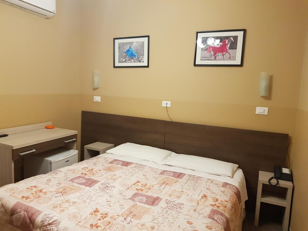 Hotel Tommaseo Genova Kültér fotó
