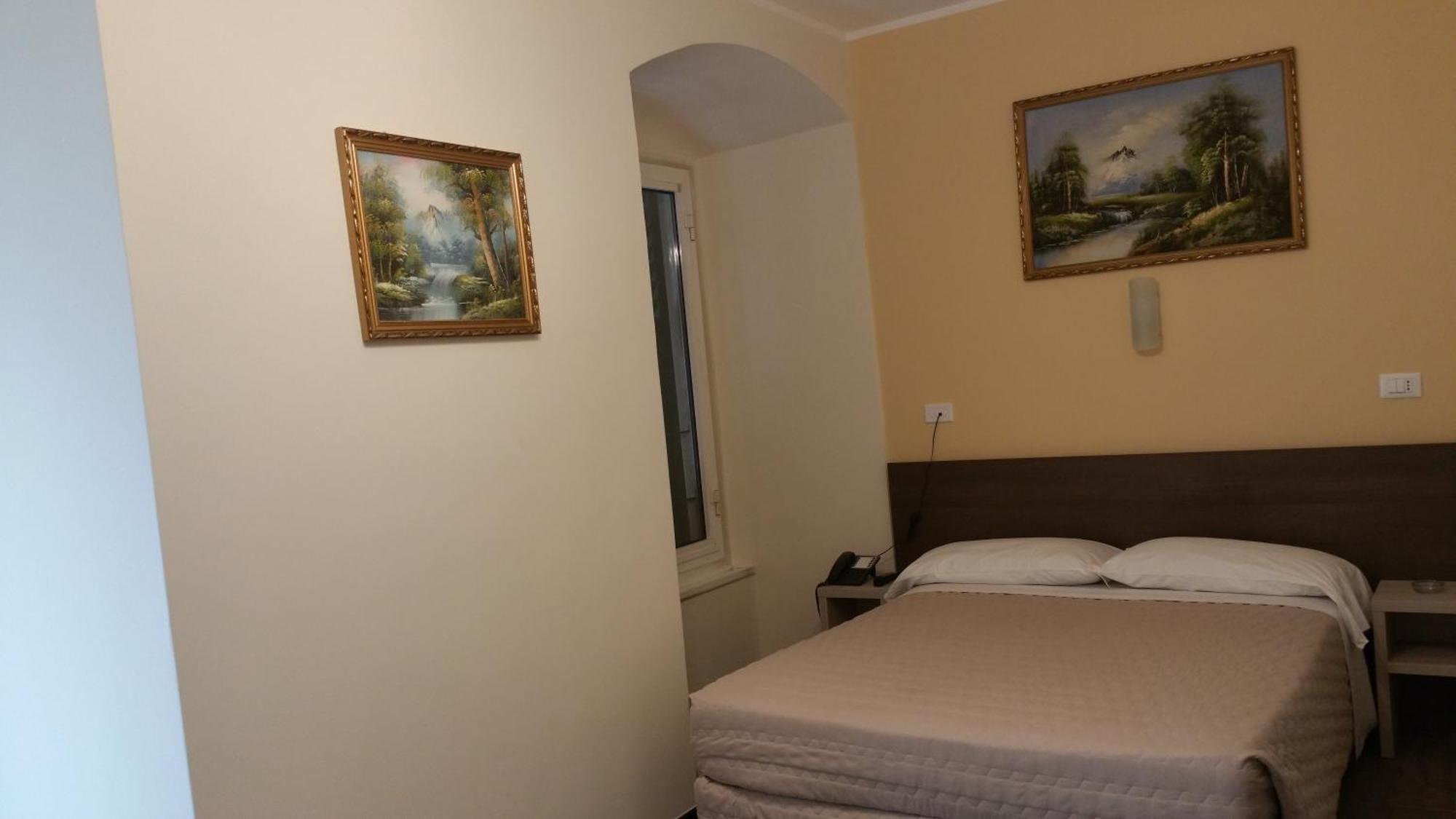 Hotel Tommaseo Genova Kültér fotó
